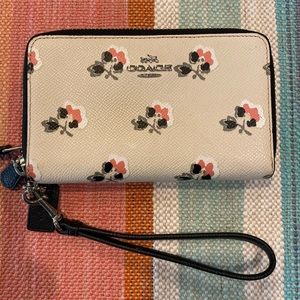 Coach bramble Rose wristlet
